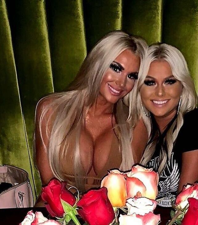Bimbo Milf Mom