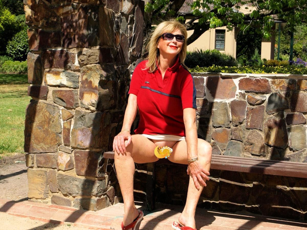 ❤️Our SEXY LADY DI@NE😍FROLICS in the GARDENS👩💋!