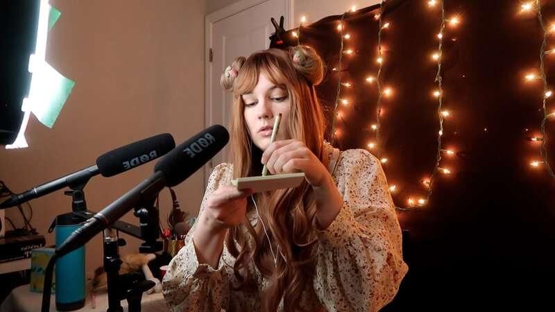 Soft Galoshes ASMR Ein paar schöne Bilder von ihrem Patreon