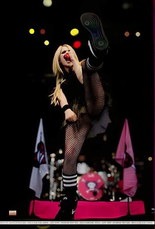 Avril Lavigne upskirts 