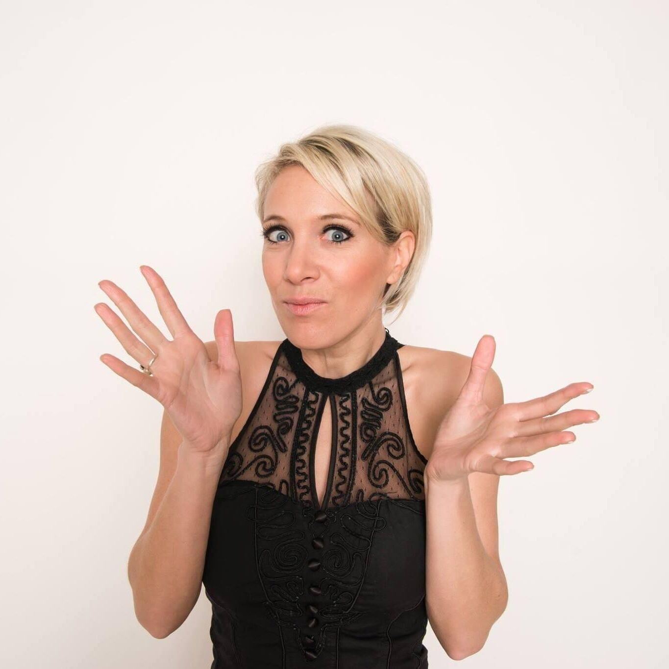 Emilie Lesny magicienne