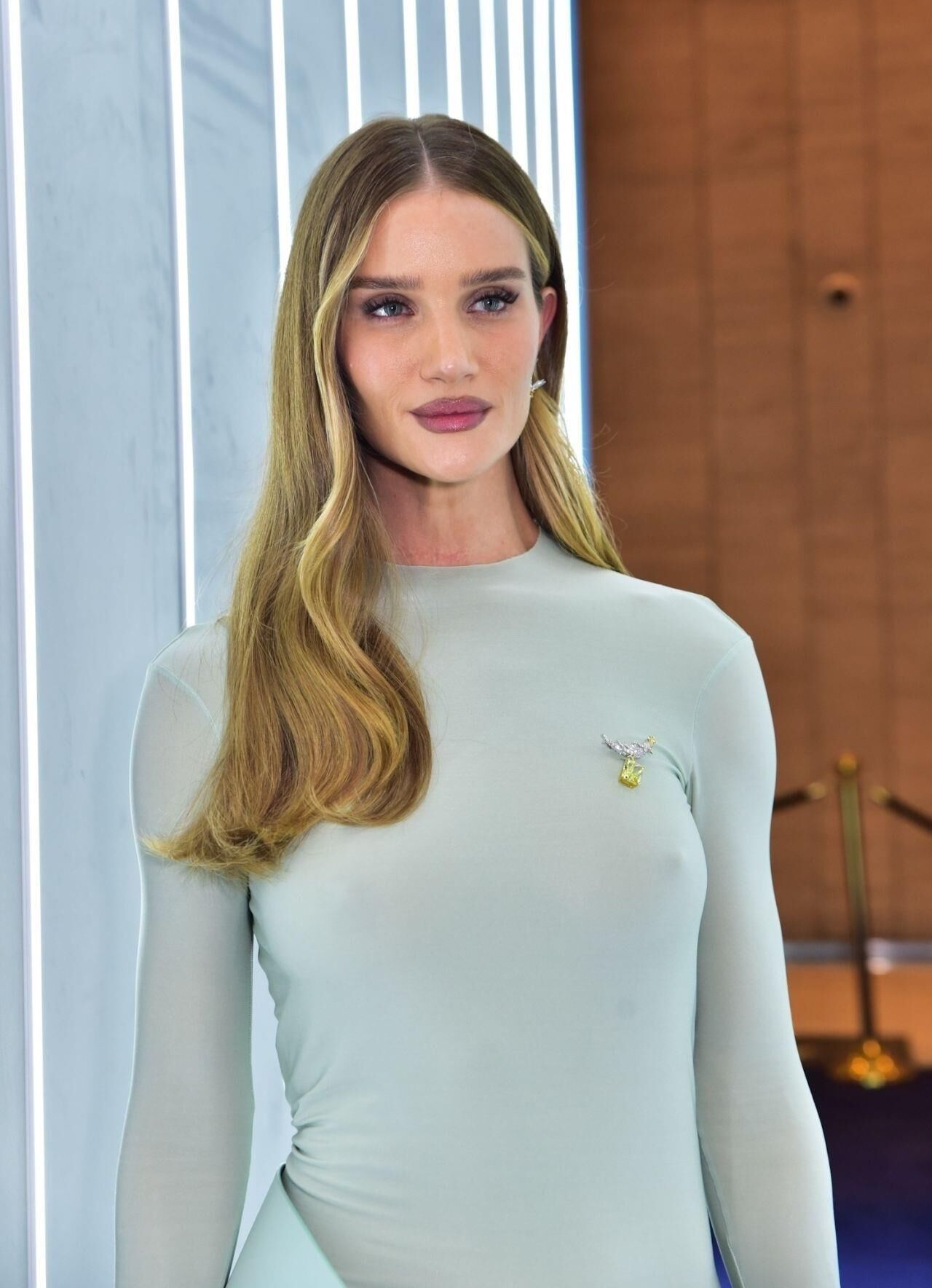 ティファニーのロージー・ハンティントン・ホワイトリー