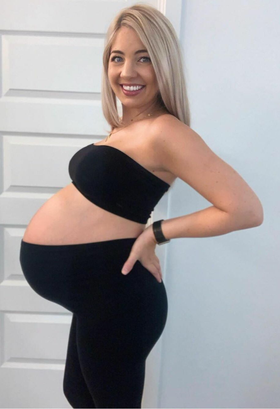 Blonde Preggo Power 