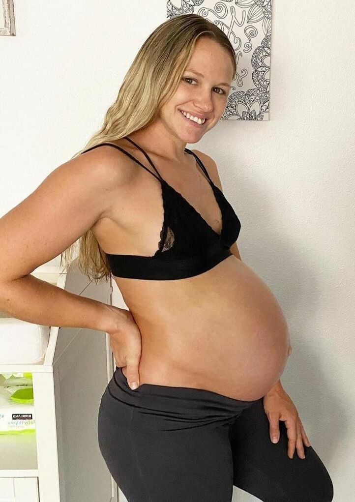 Blonde Preggo Power 