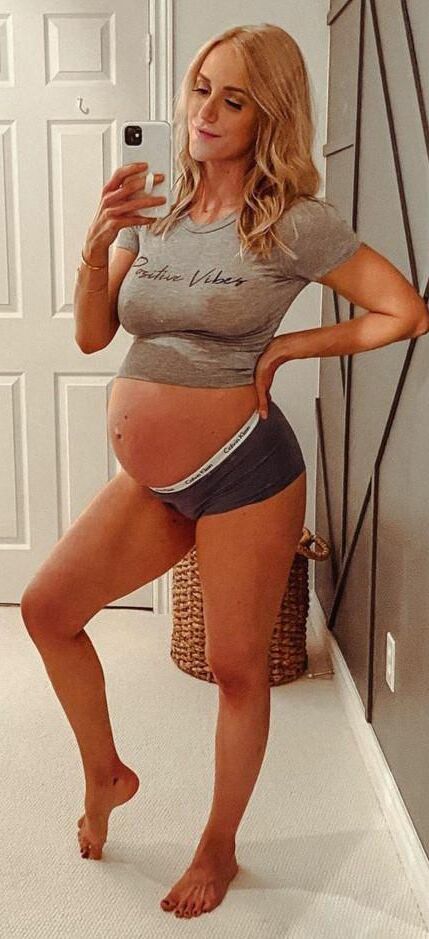 Blonde Preggo Power 