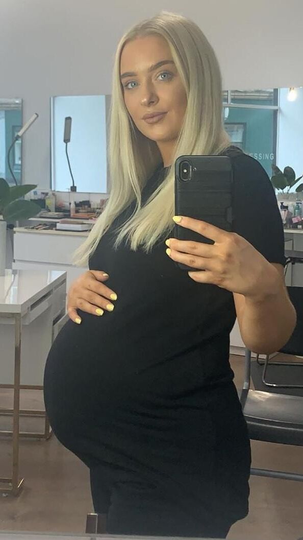 Blonde Preggo Power 