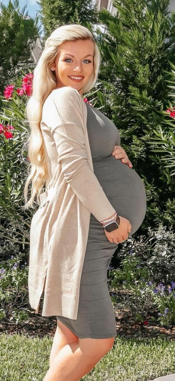 Blonde Preggo Power 