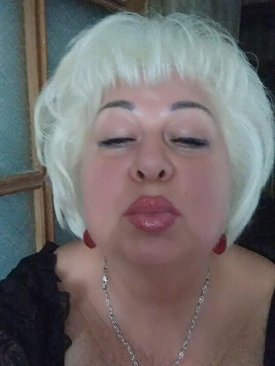 Luda Blonde madura com peitos grandes de Minsk, Bielorrússia