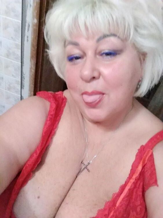 Luda Blonde madura com peitos grandes de Minsk, Bielorrússia