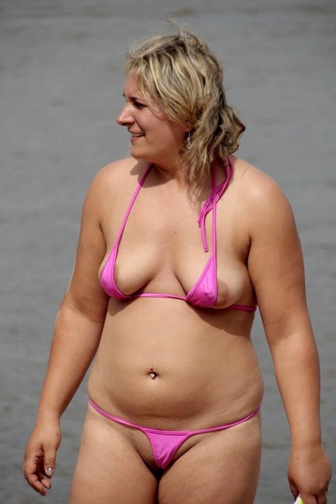 Bikinis boobs Swimsuits 