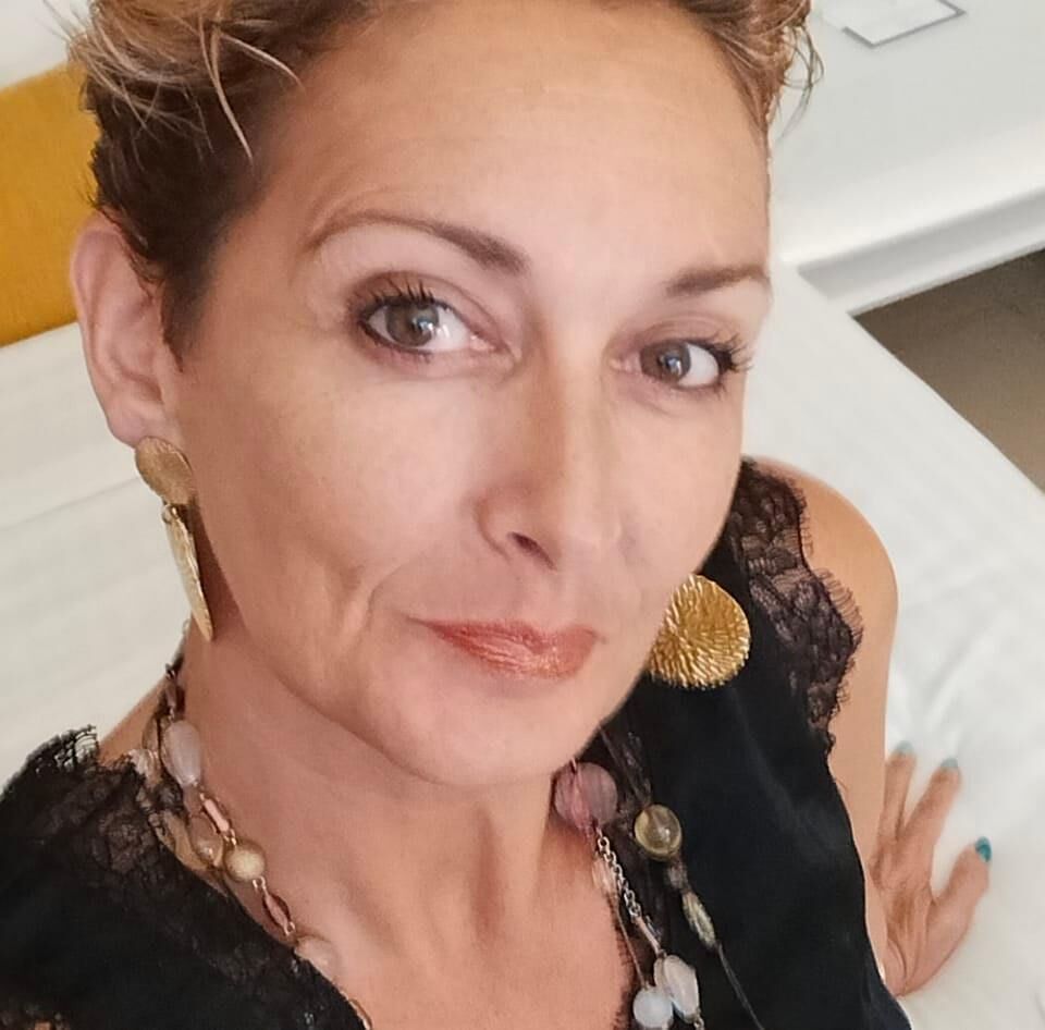 French slut milf big tits krystel bonne milf gros nichons