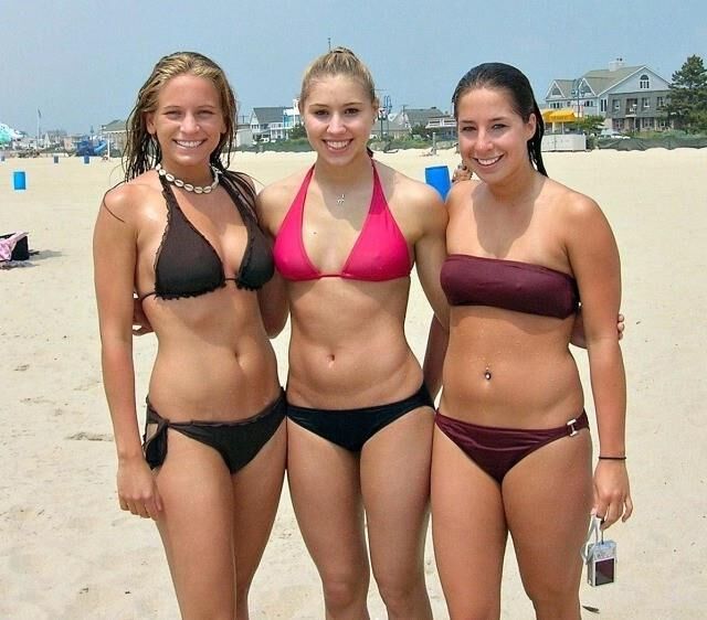 Bikinis boobs Swimsuits 