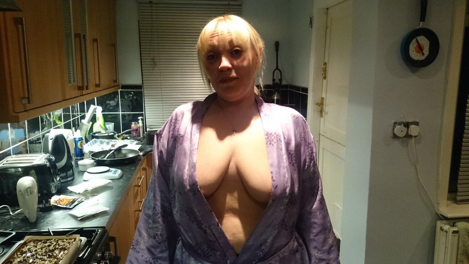 UK Chubby Milf Lisa P