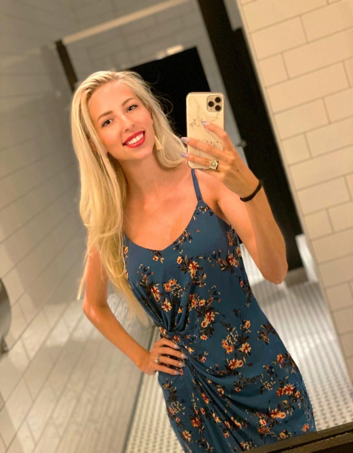Webslut Hotwife Jenn@