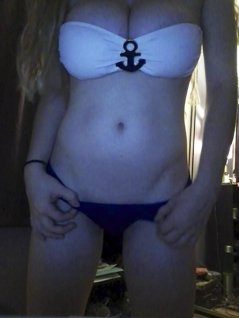 blond runner with huge tits