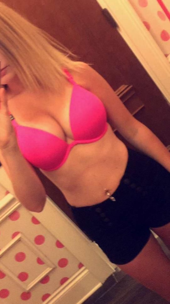 showing off my pink bra for daddies attention 