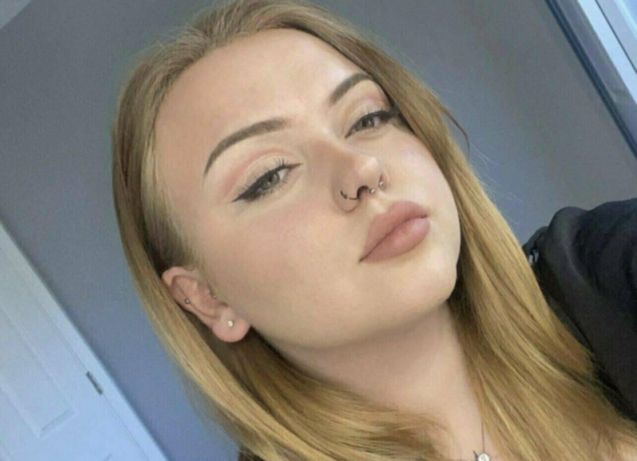 Thick blonde slut Haley 