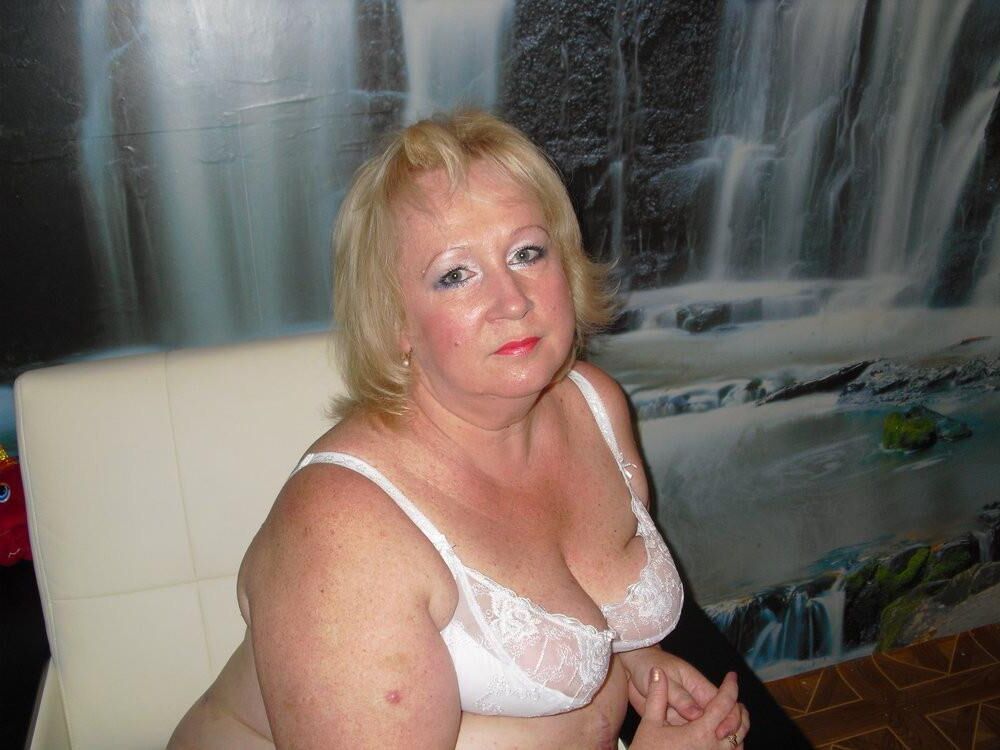 Blonde mature Olga from Moscow