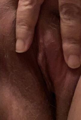 BeautifulDBlonde 