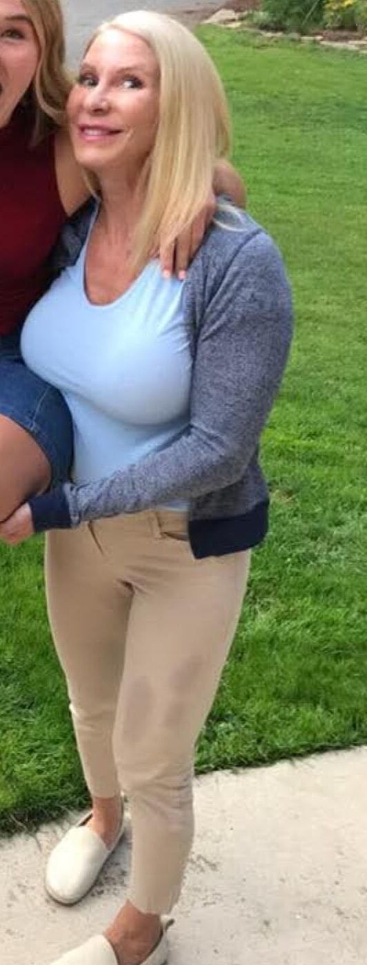 Mãe Milf Bimbo Milf real