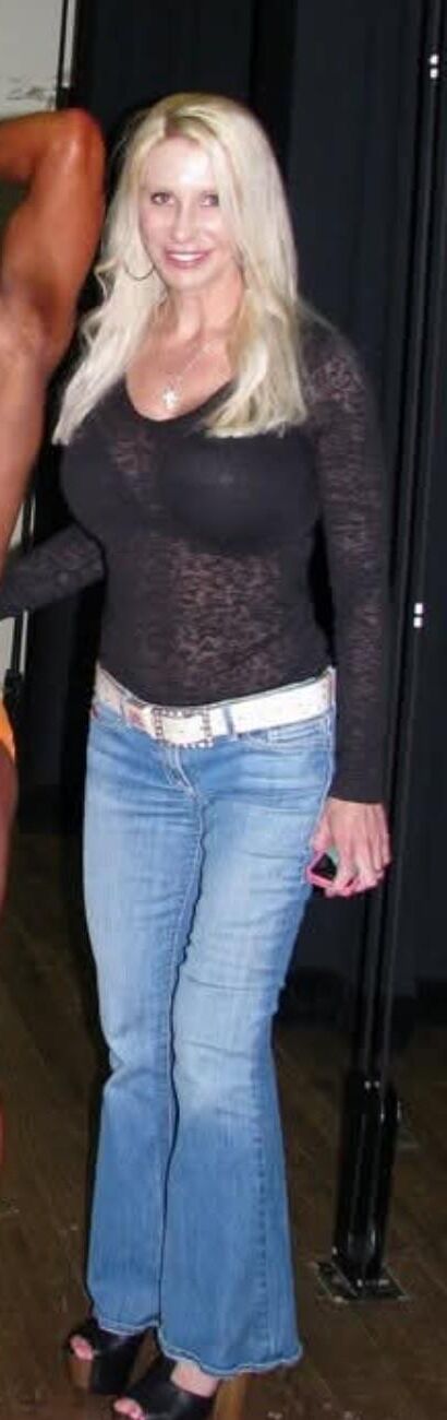 Mãe Milf Bimbo Milf real