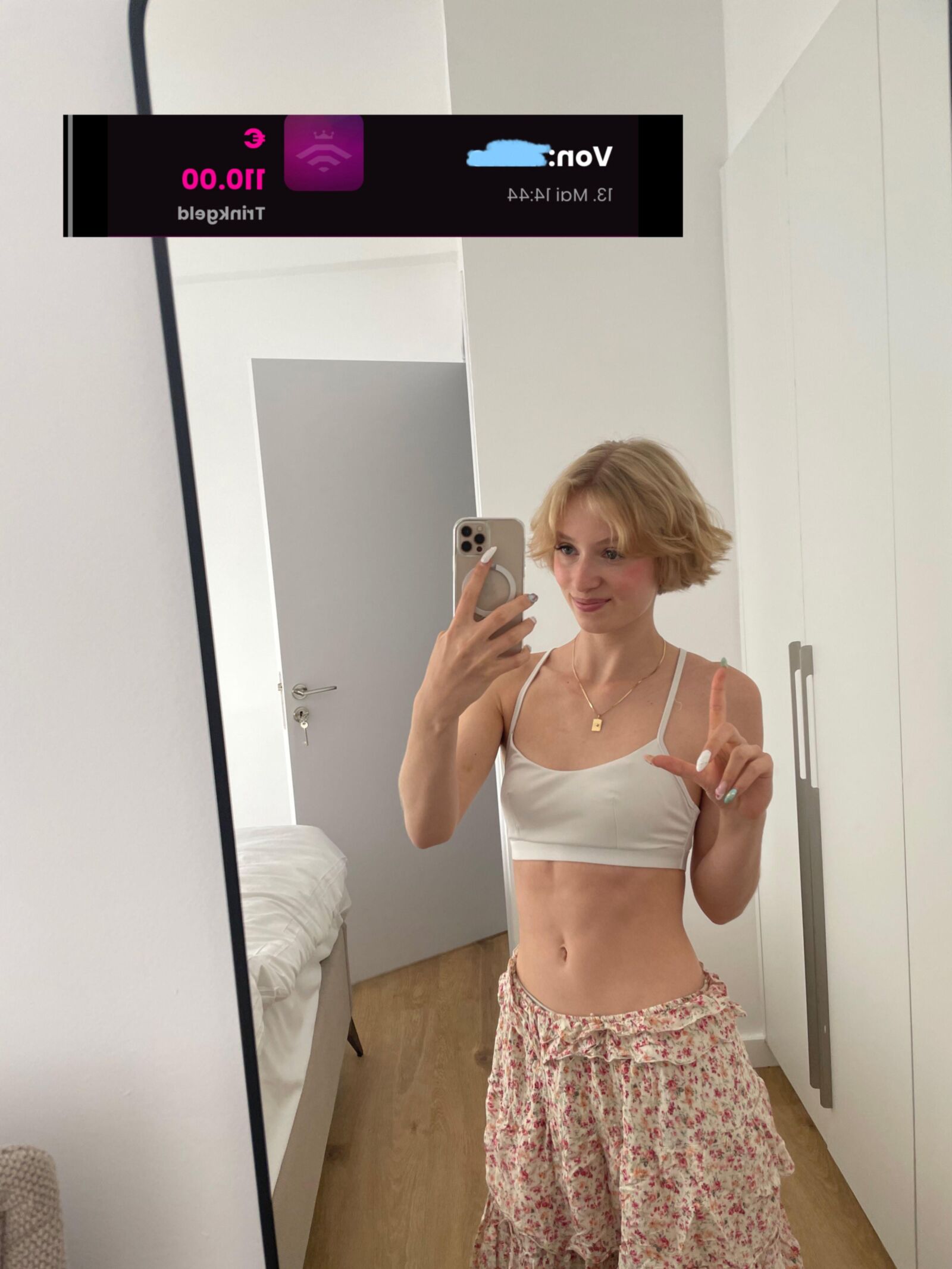 blond