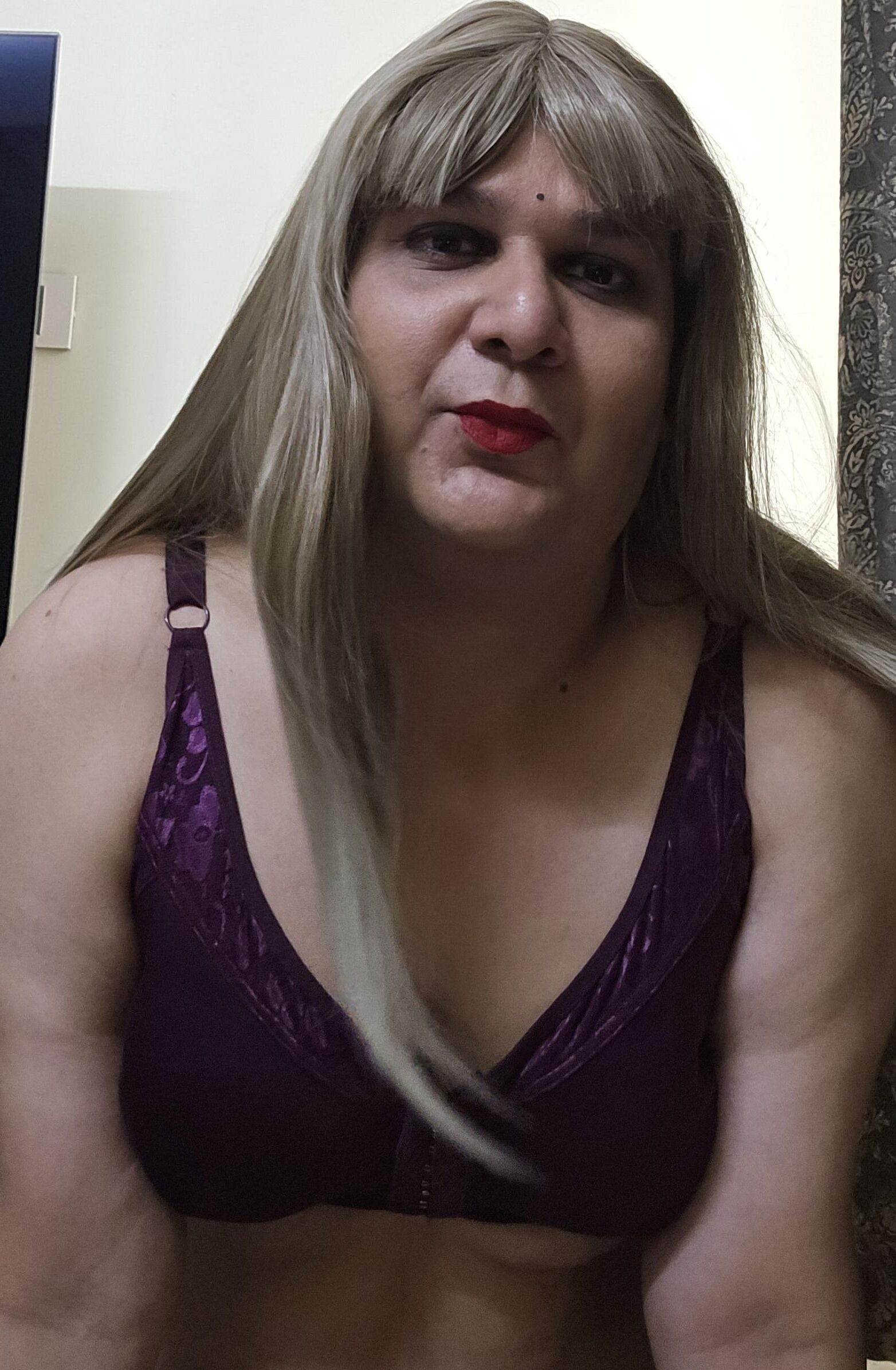blonde shemale monica m shows off set 