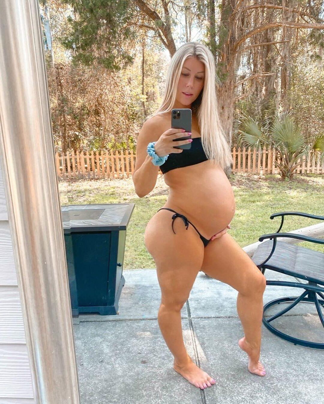 Stunning Pregnant Blonde 