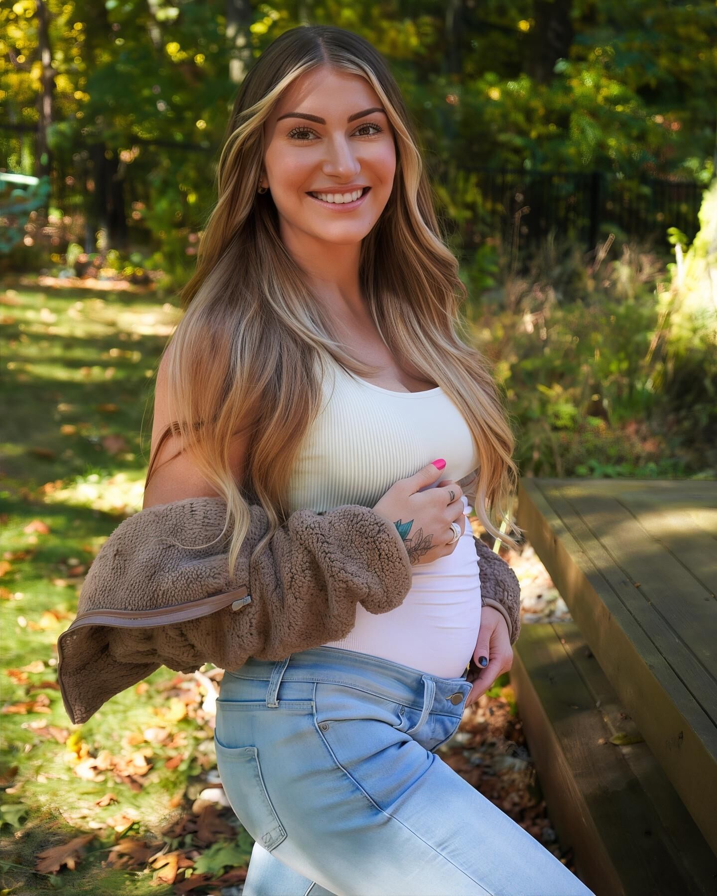 Blonde Preggo Power 