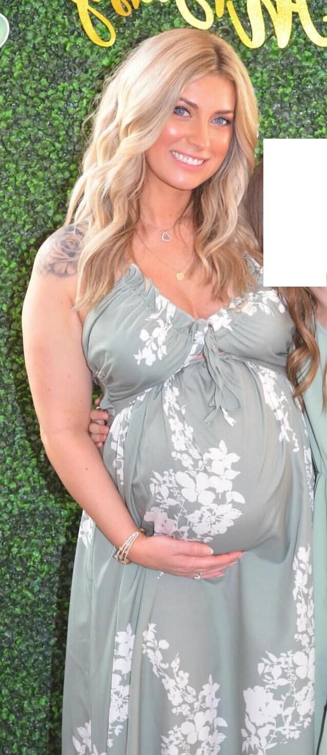 Blonde Preggo Power 