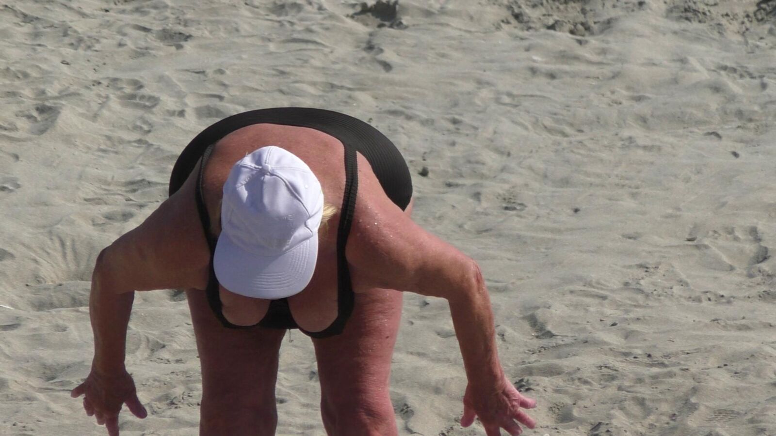 Preciosa abuela sexy