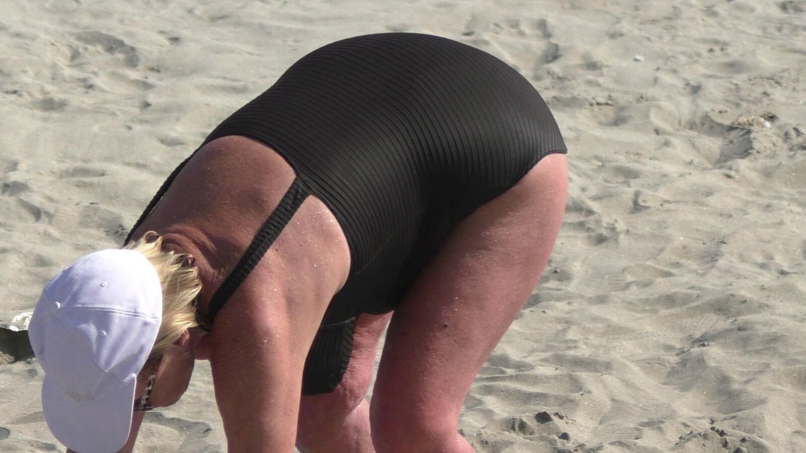 Preciosa abuela sexy