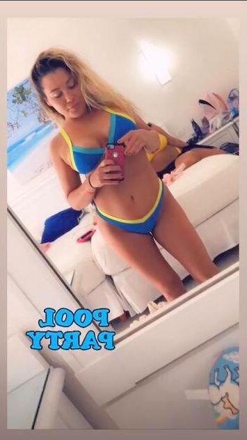 Kelly Miss Solids Ready To Take On Bikinis & Thongs