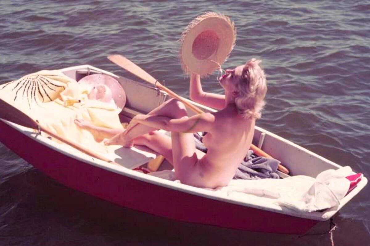 Nude US model and actress Carmen Dell'Orefice 
