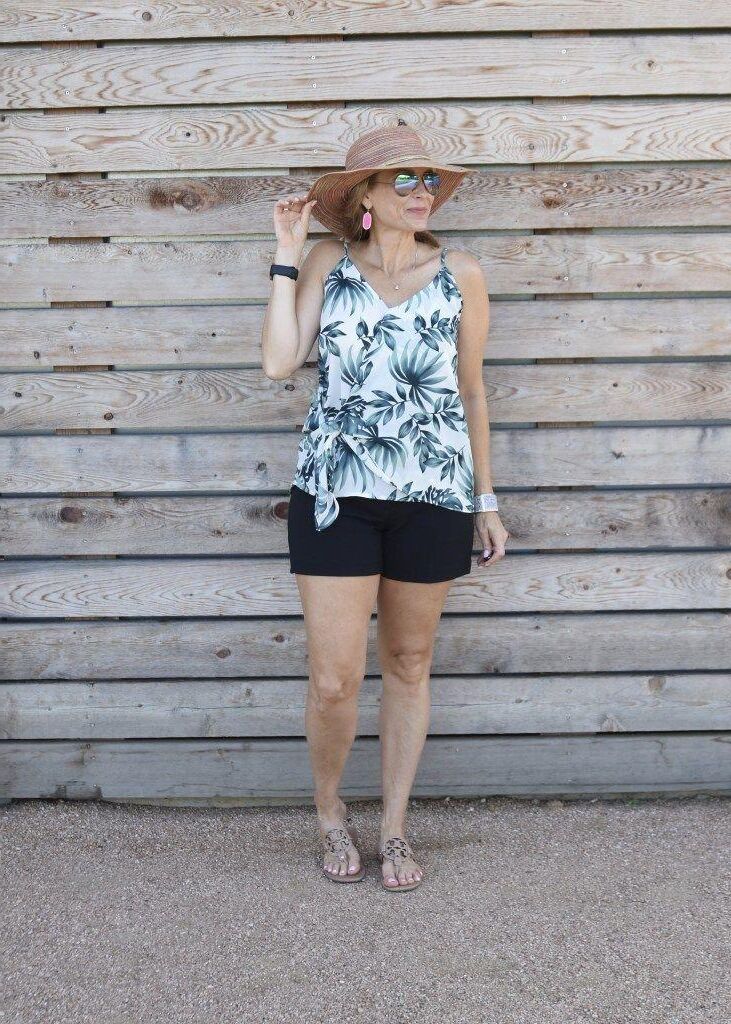 P interest In Beauty Queen In Between (Milf Fashion Blogger)