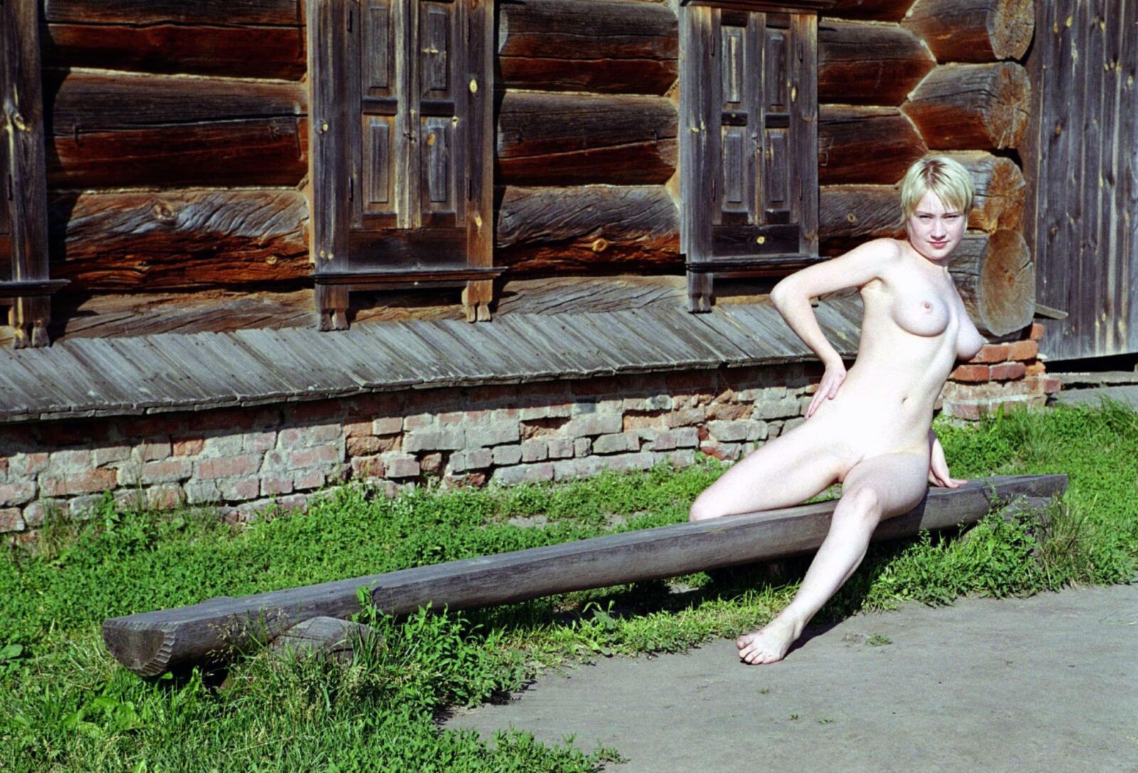 Lesia Old city nudes 