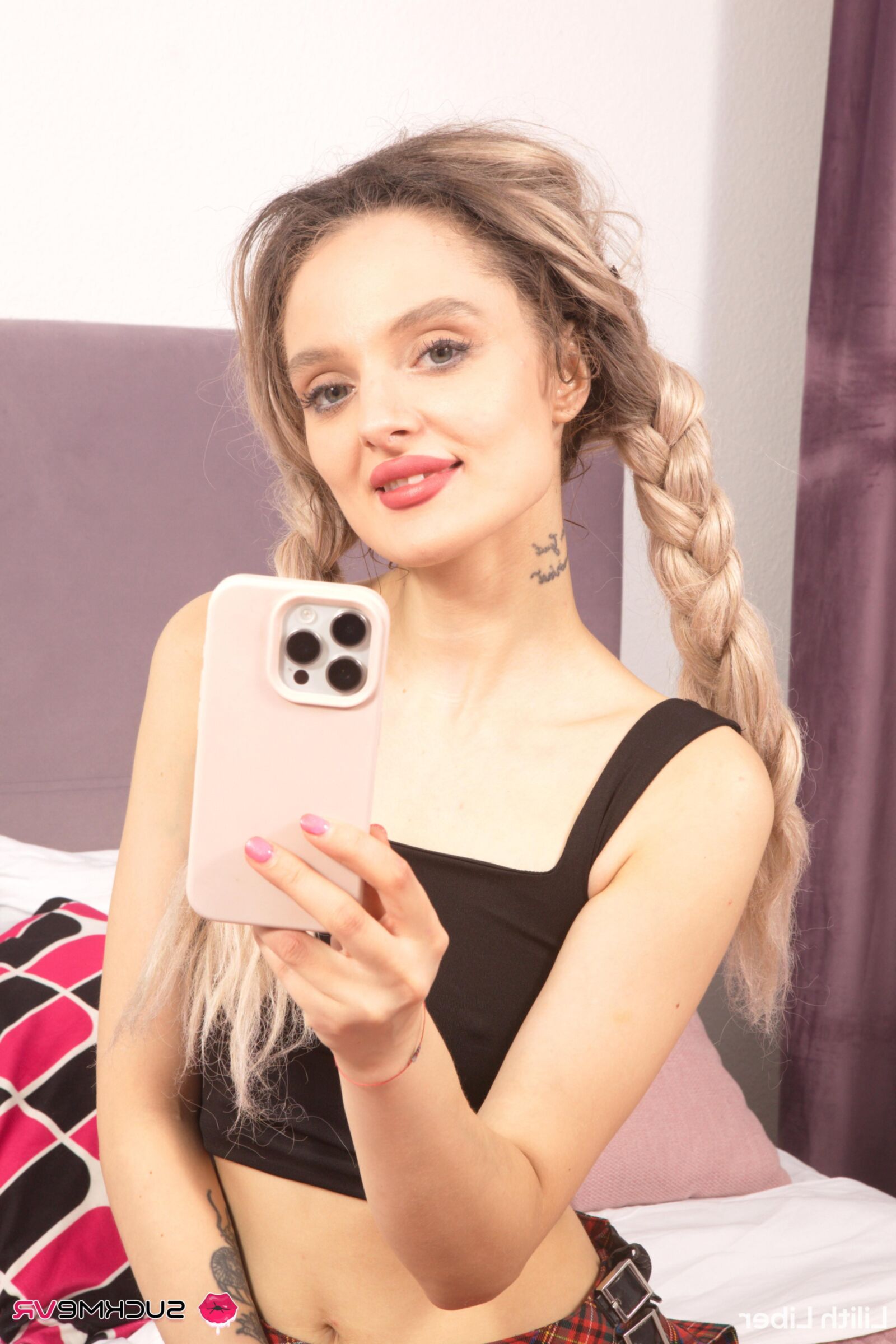 Lilith Liber Yo Blond Nympho en otra gran aventura de Dick