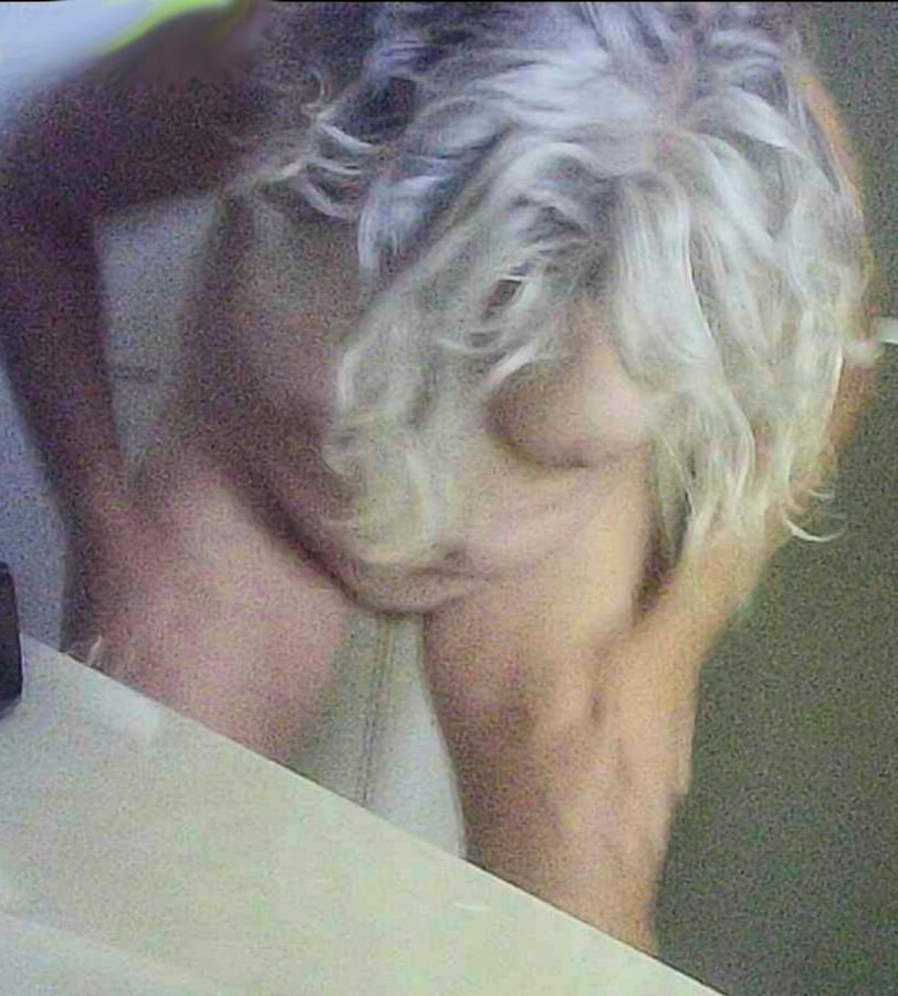 Frau nackt