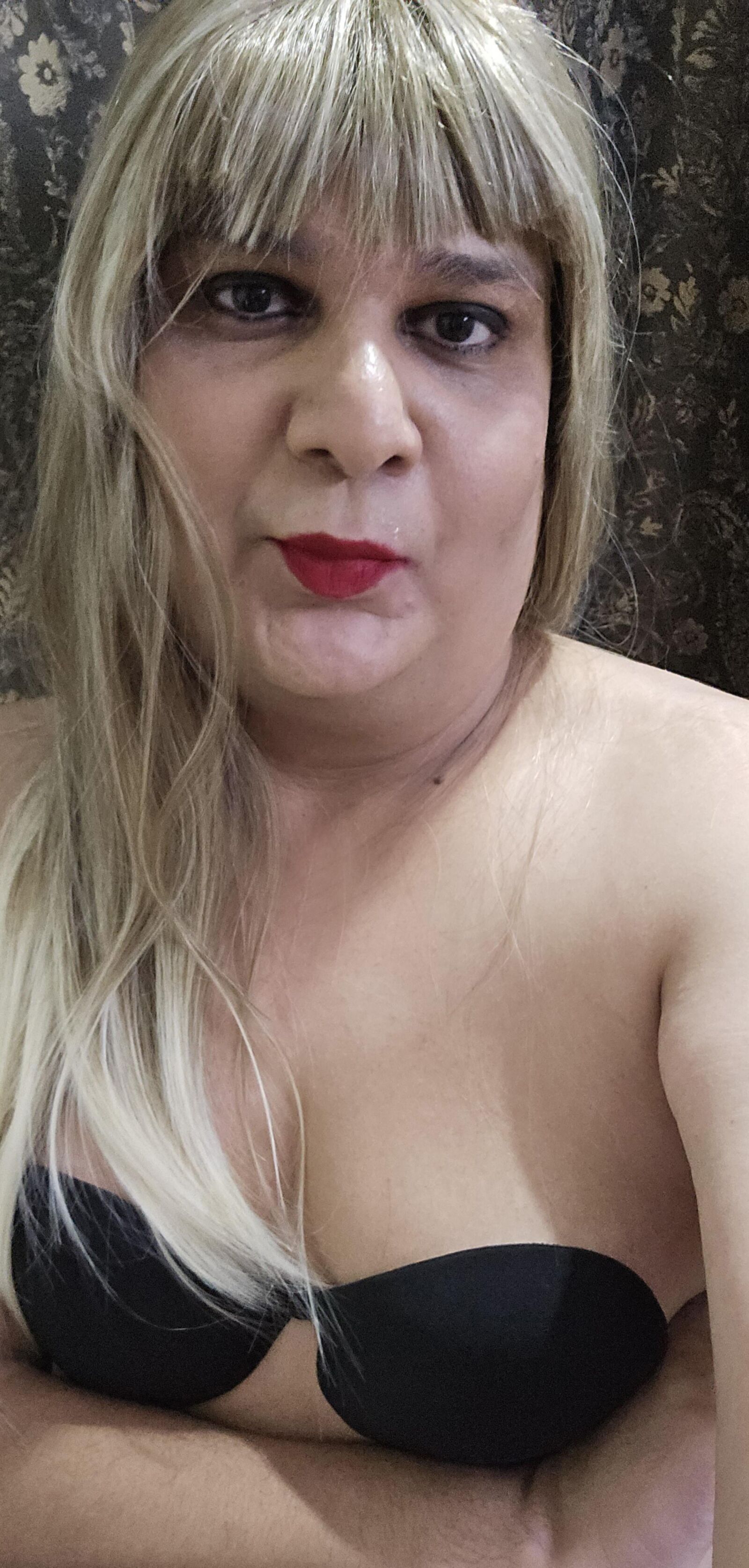 Blonde Shemale Monica M Nahaufnahme