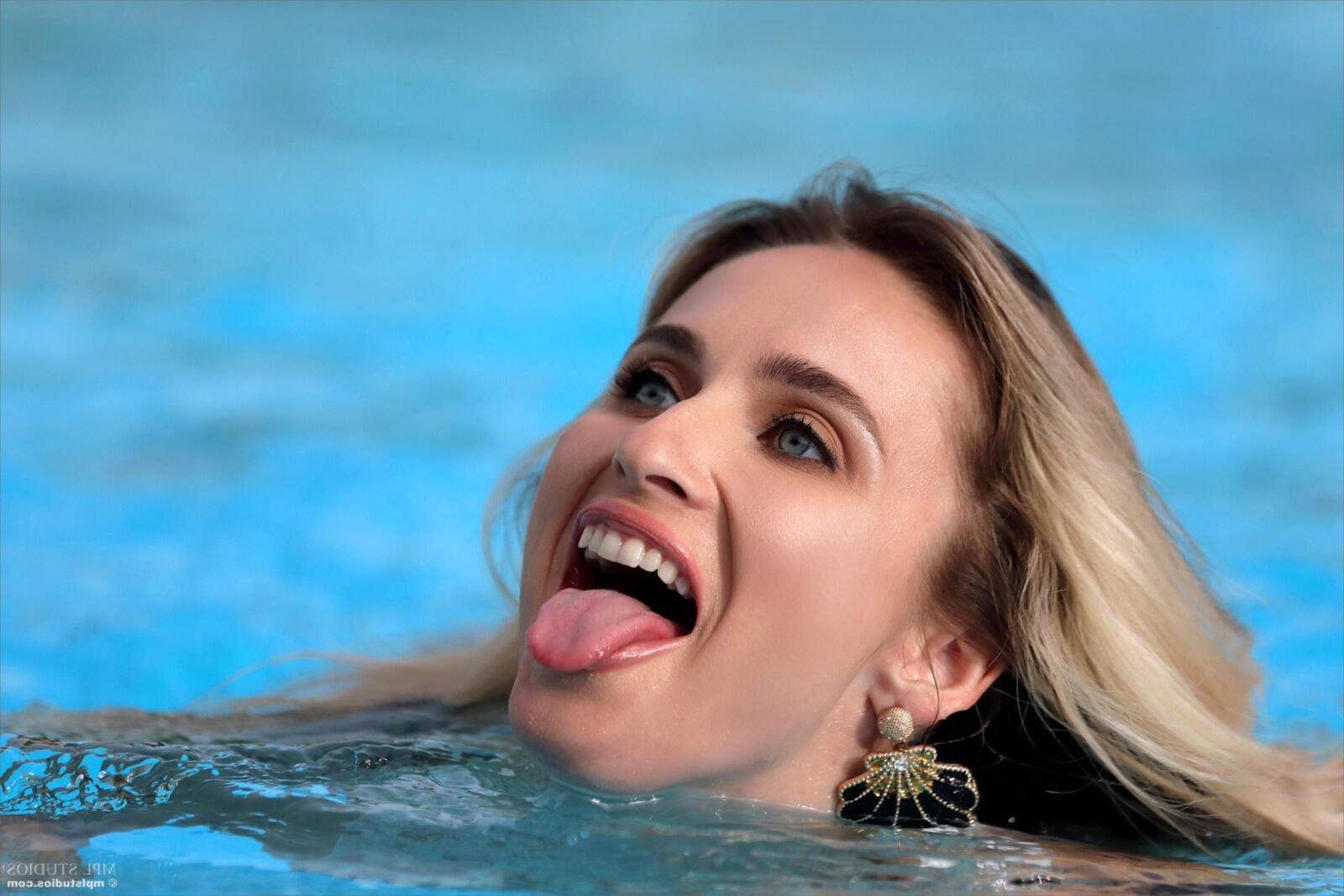 Cara Mell Cooling off