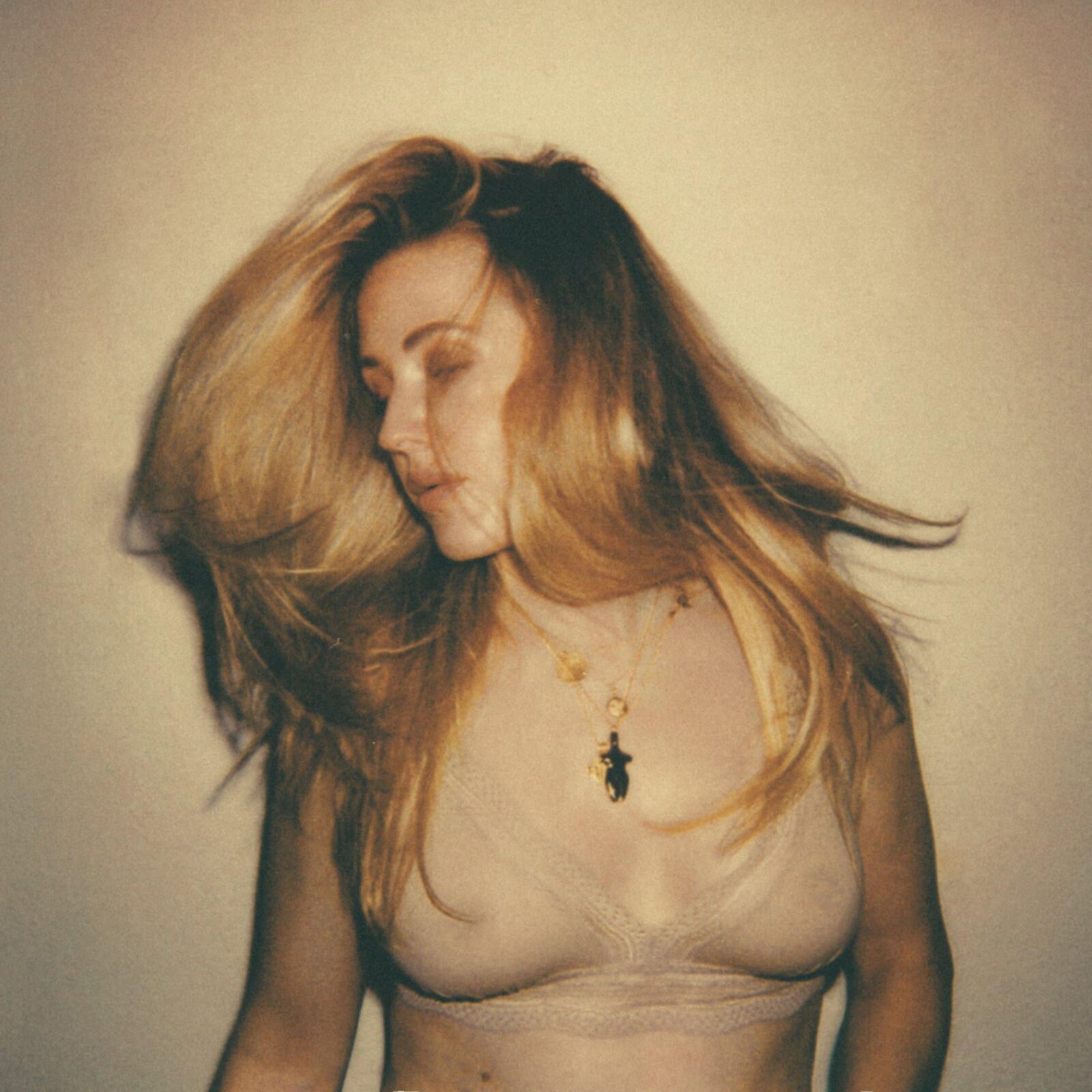 Titten Ellie Goulding