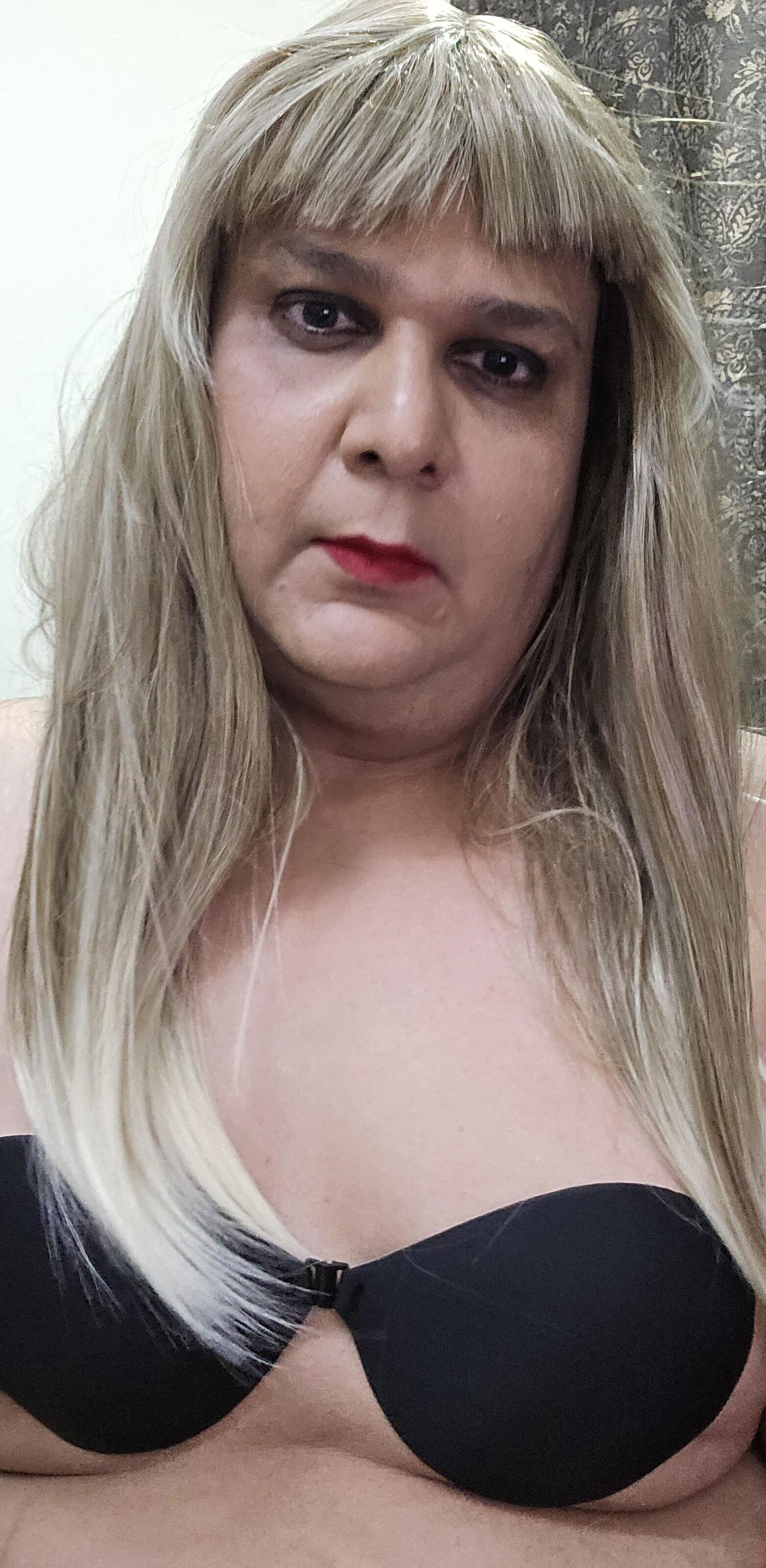 Blonde Shemale Monica M Nahaufnahme
