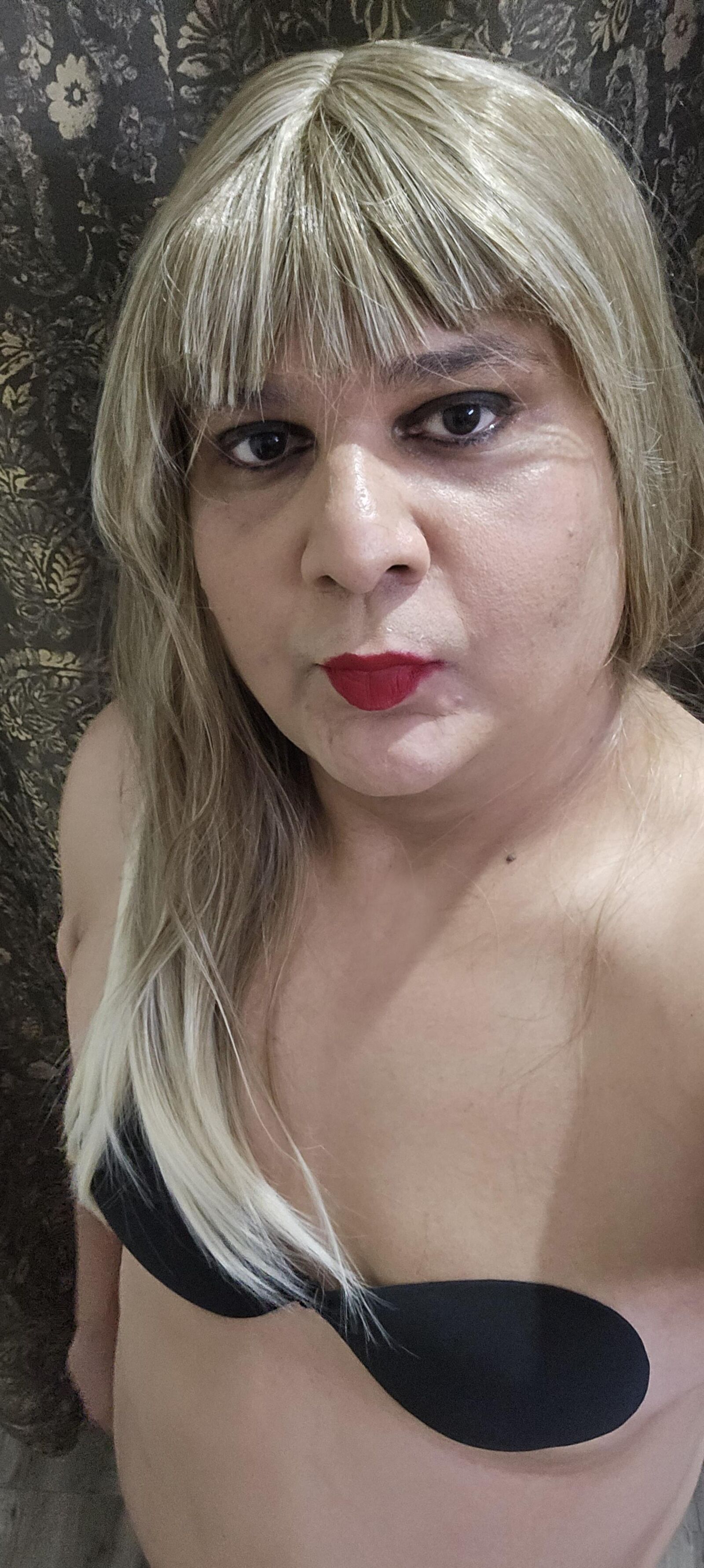 Blonde Shemale Monica M Nahaufnahme