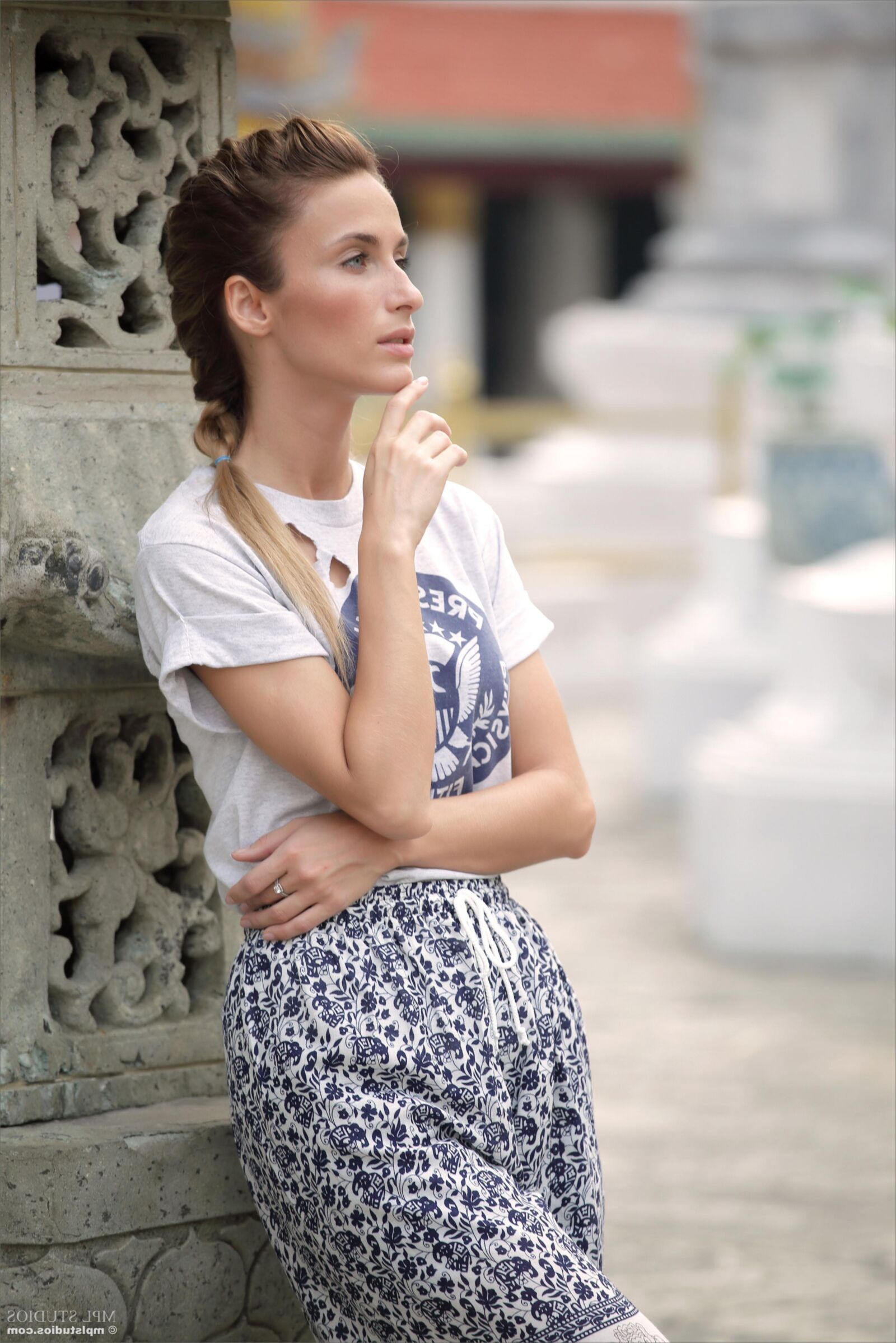 Cara Mell, du solltest hier sein