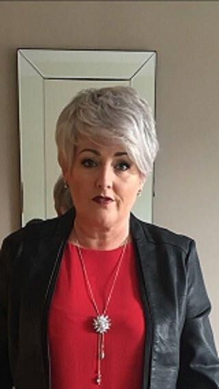Reife Tracey aus Nordirland