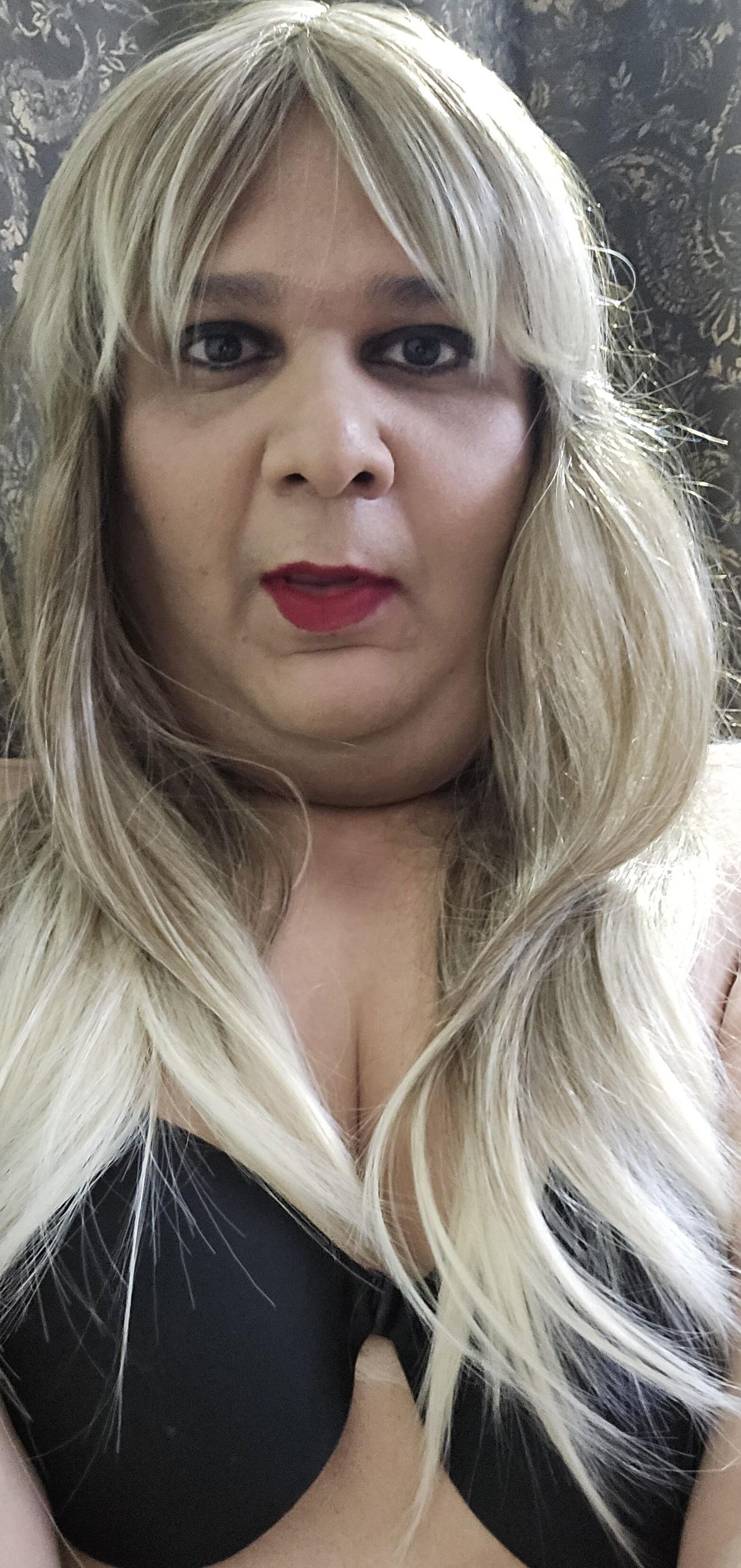 Blonde Shemale Monica M Nahaufnahme