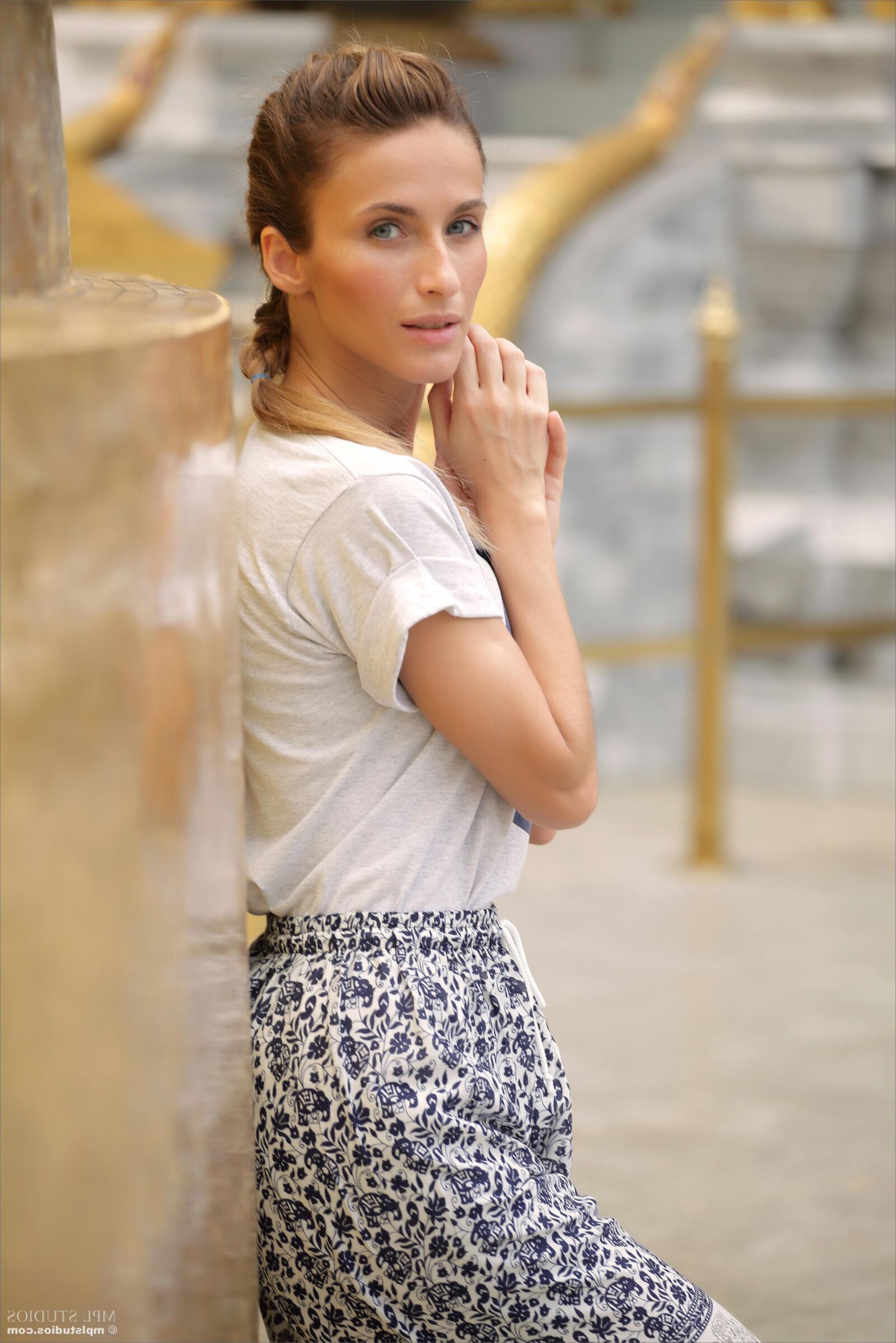 Cara Mell, du solltest hier sein