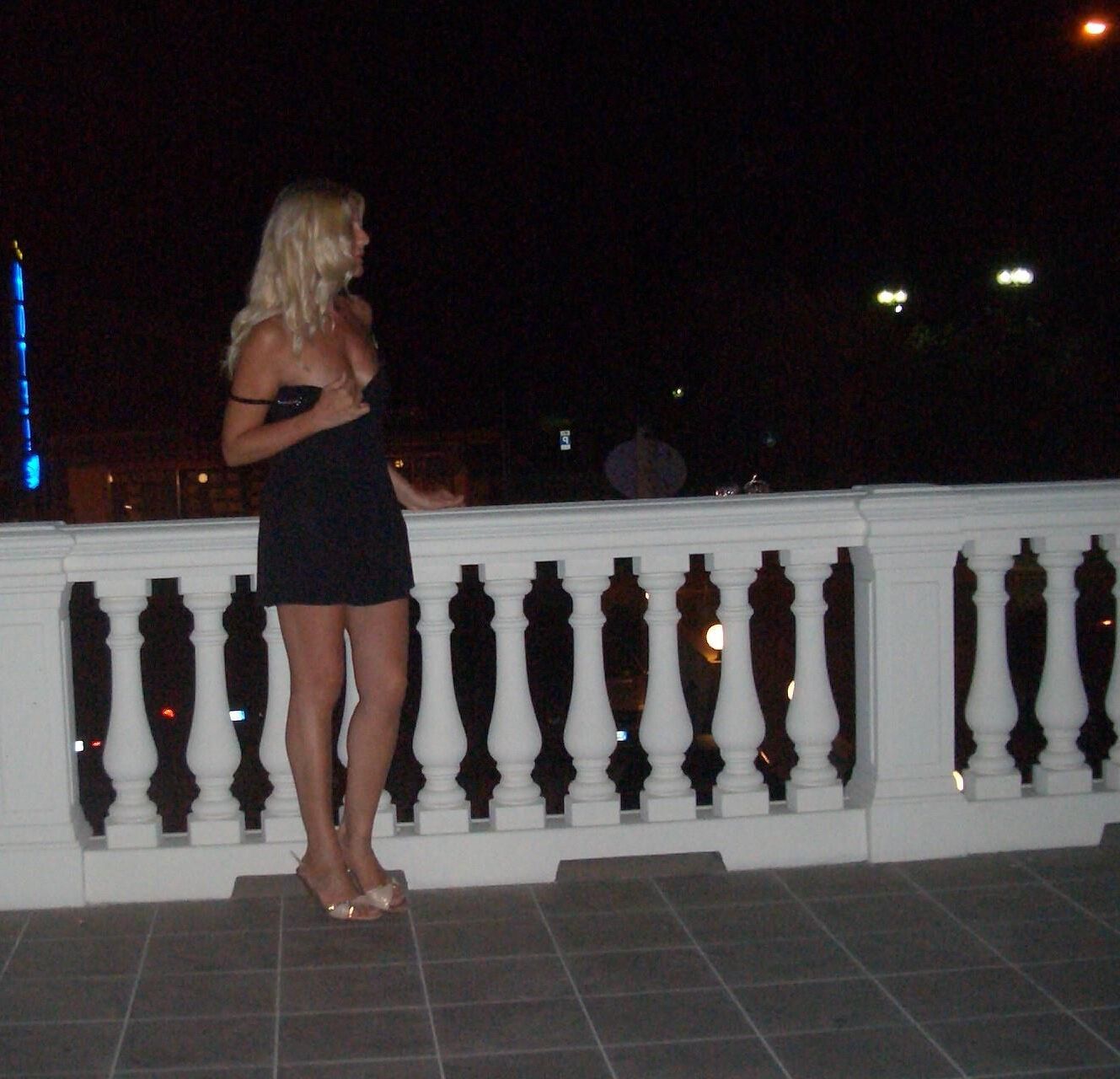 PUBLIC NUDITY AT HOTEL 