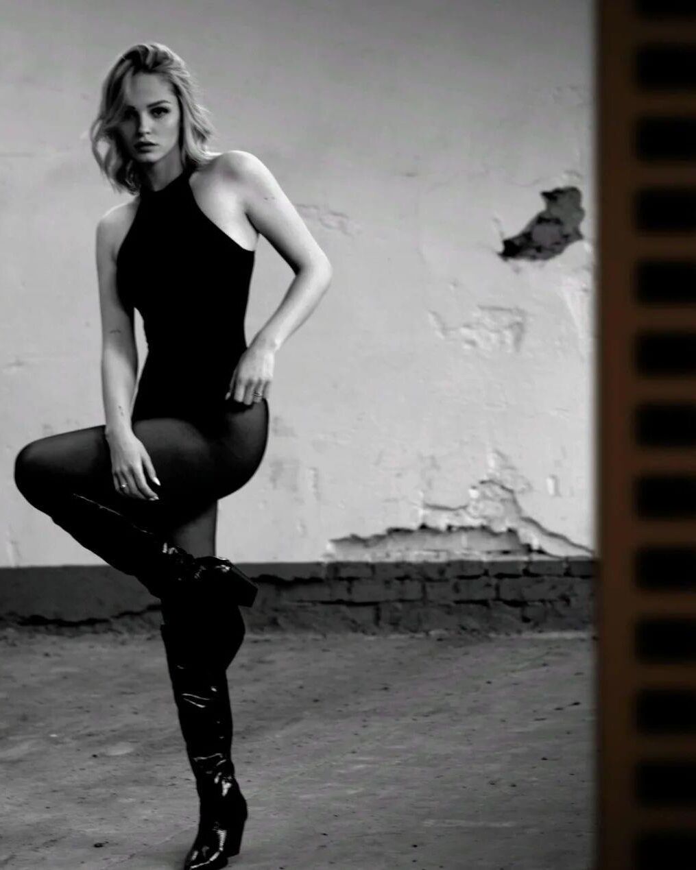 Joy Kopmann in sexy tights