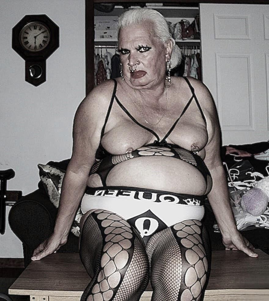Shuggah Tits